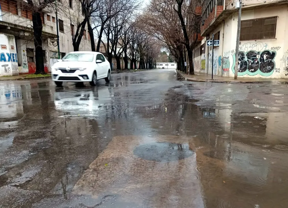 lluvia-auto-1536x1110