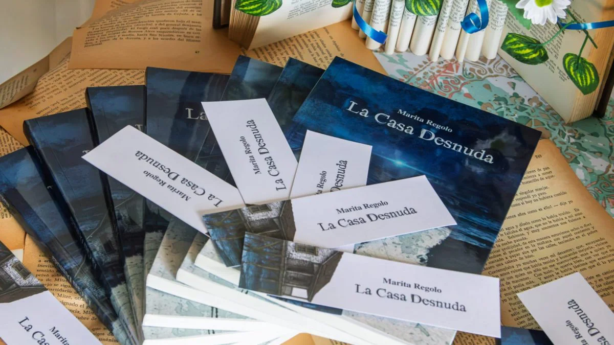Regolo libro la casa desnuda